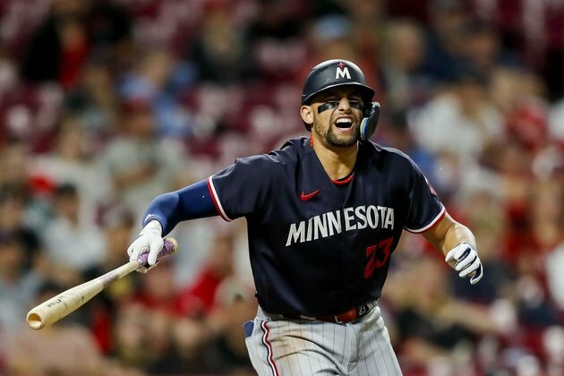 Ailing Twins aim to capture series vs. Reds