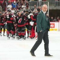 Hurricanes score OT winner after Flyers' potential game-ender nullified