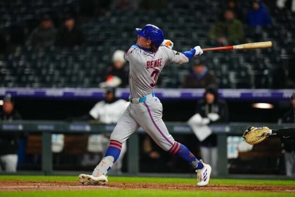 Mets shoot for sweep of weather-interrupted series at Colorado