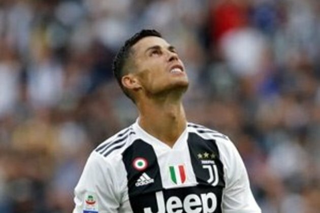 Ronaldo leaves stadium before final whistle after being substituted