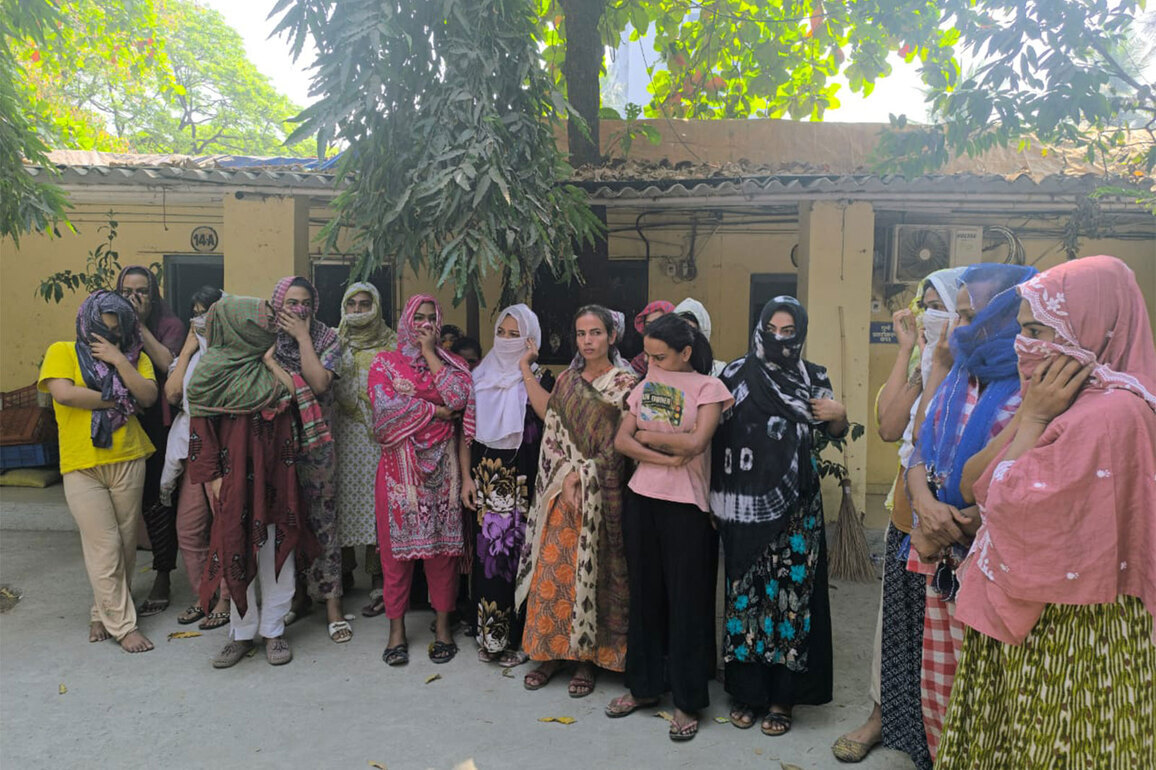 Maharashtra: 25 Illegal Bangladeshi nationals arrested by Versova Police in Mumbai