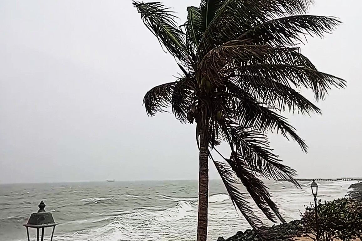 Chennai Airport cancels 47 flights for tomorrow as Tamil Nadu braces for Cyclone Ditwah