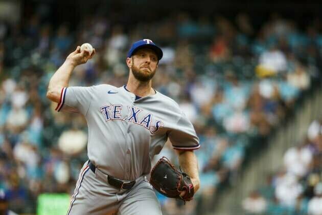 D-backs face Rangers, get first look at ex-teammate Merrill Kelly