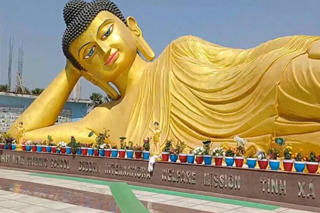 Bihar: India's largest reclining statue of Lord Buddha becomes a center of attraction