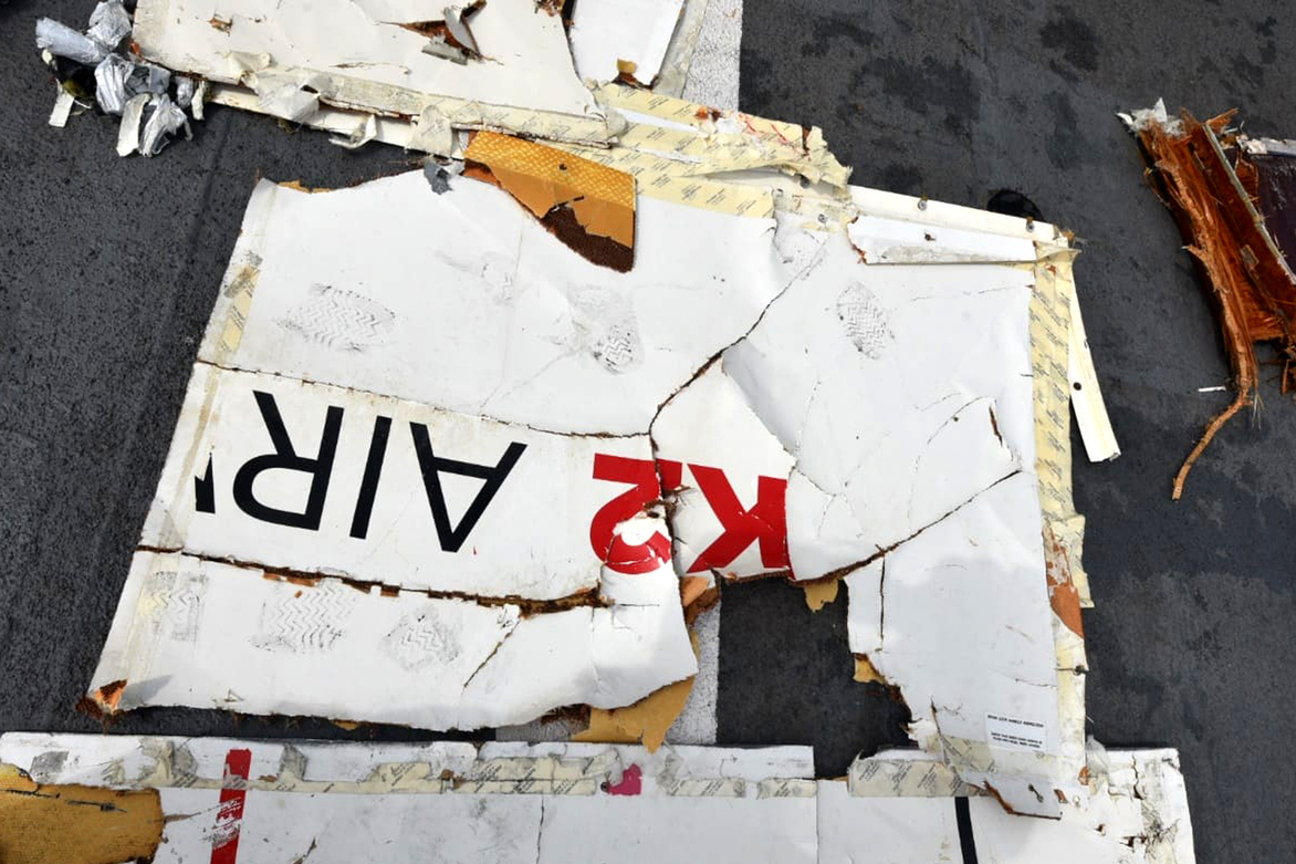 PAKISTAN-ORMARA-CARGO PLANE-CRASH-WRECKAGE-RECOVERY
