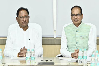 Shivraj Singh Chouhan, Chhattisgarh CM hold high-level review of Agriculture department work