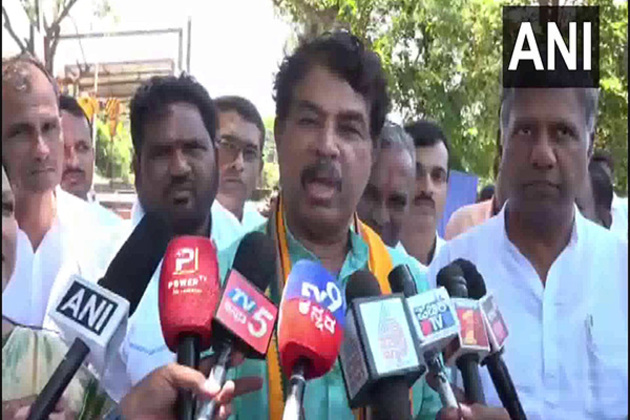 "Tarnishing our religion": Karnataka LoP R Ashoka slams Siddaramaiah over Mysore Dasara inauguration by Banu Mushtaq