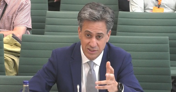 'Deeply irresponsible': Why Ed Miliband is stepping up Labour's attacks on Reform's climate denialism | BusinessGreen News Analysis