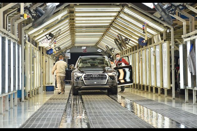 Volkswagen strengthens investment as China continues opening up