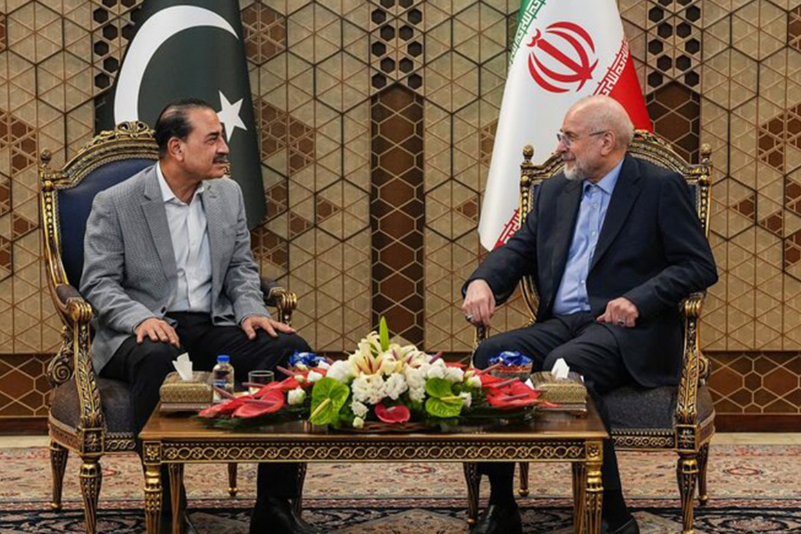 Iran Parliament Speaker Ghalibaf meets Pakistan Army Chief Munir in Tehran