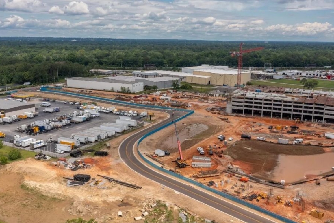 Mobile International Airport opening timeline revised