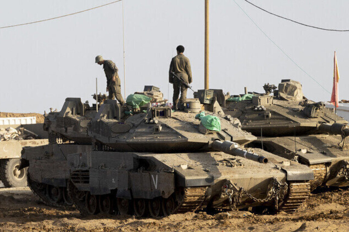 Israel ready for new ground attack on Gaza  WSJ