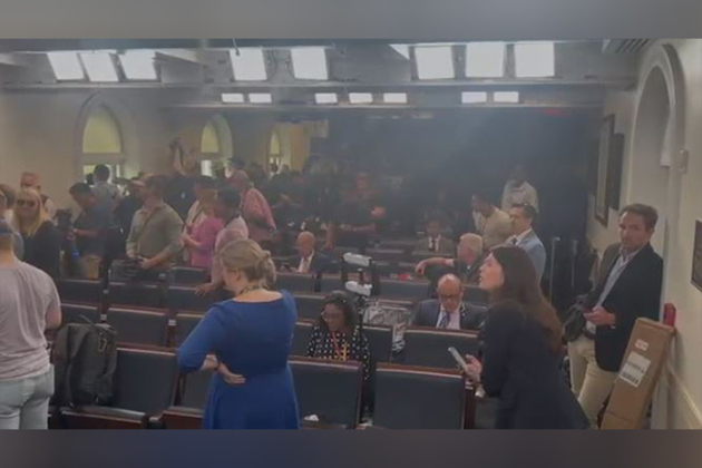 White House security breach prompts brief lockdown