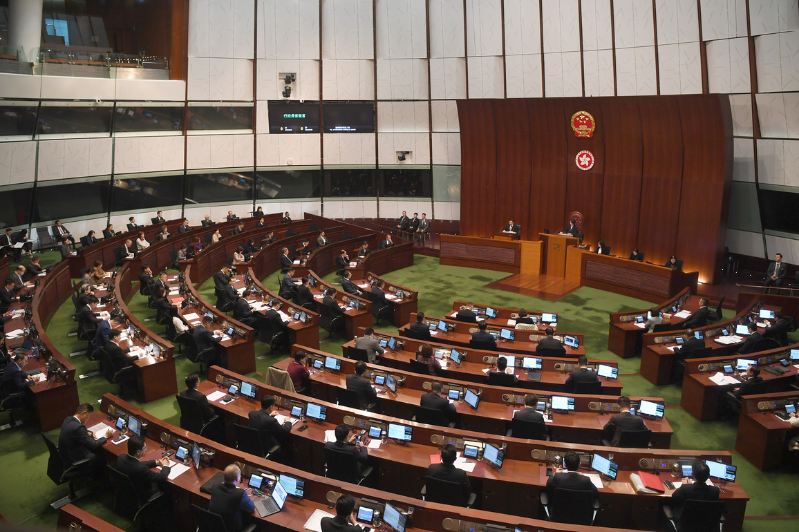 CHINA-HONG KONG-EIGHTH-TERM LEGISLATIVE COUNCIL-FIRST MEETING (CN)
