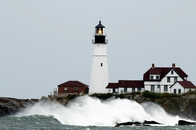 Atlantic Storm Lee Makes Landfall in Canada, Kills 1 Man in Maine