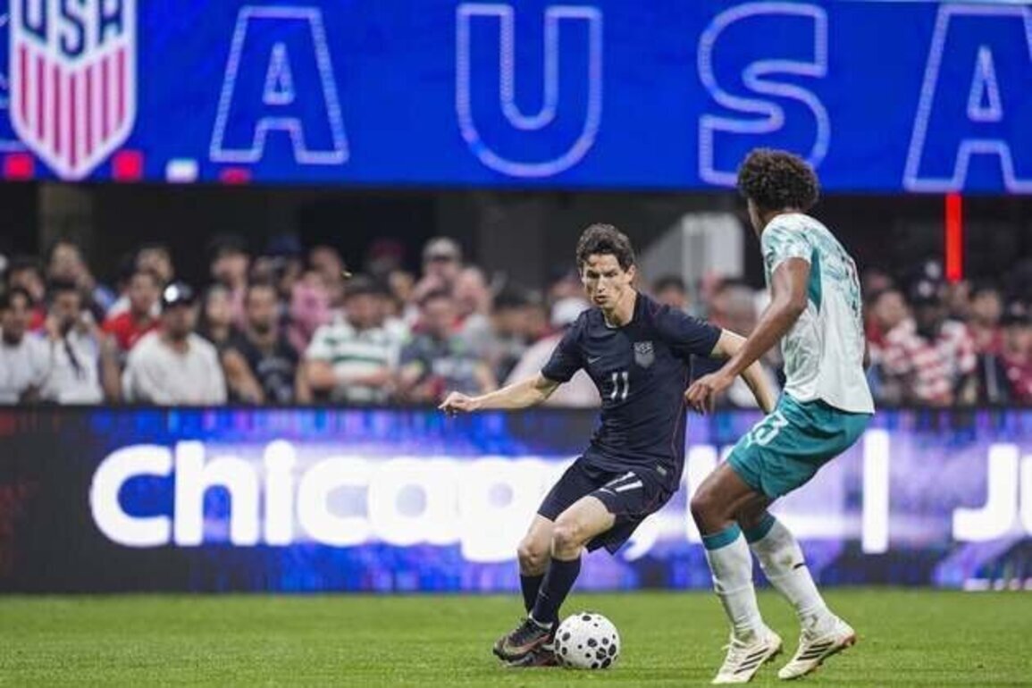 USMNT hopefuls Brenden Aaronson, Chris Richards have injury scares