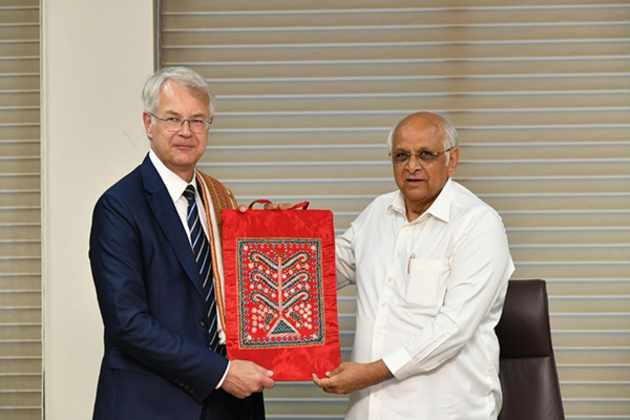 Gujarat: Finland Ambassador Kimmo Lahdevirta visits Chief Minister Bhupendra Patel to greet him