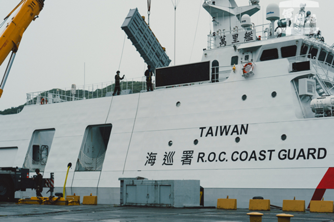 Taiwan detects 6 Chinese aircraft, 5 naval vessels around its territory