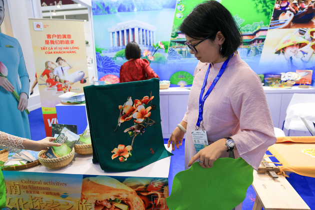 CHINA-GUANGDONG-SHENZHEN-INT'L CULTURAL INDUSTRIES FAIR-APEC ECONOMIES (CN)