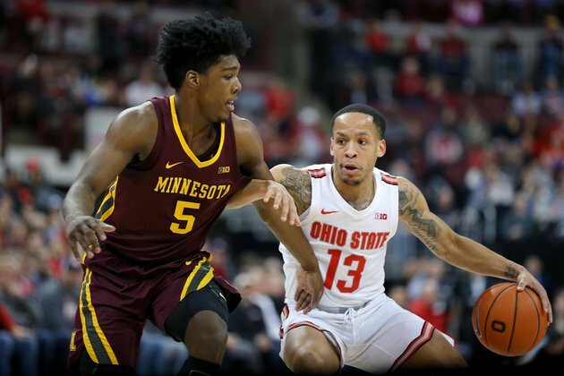 Carr's late trey lifts Gophers over Buckeyes