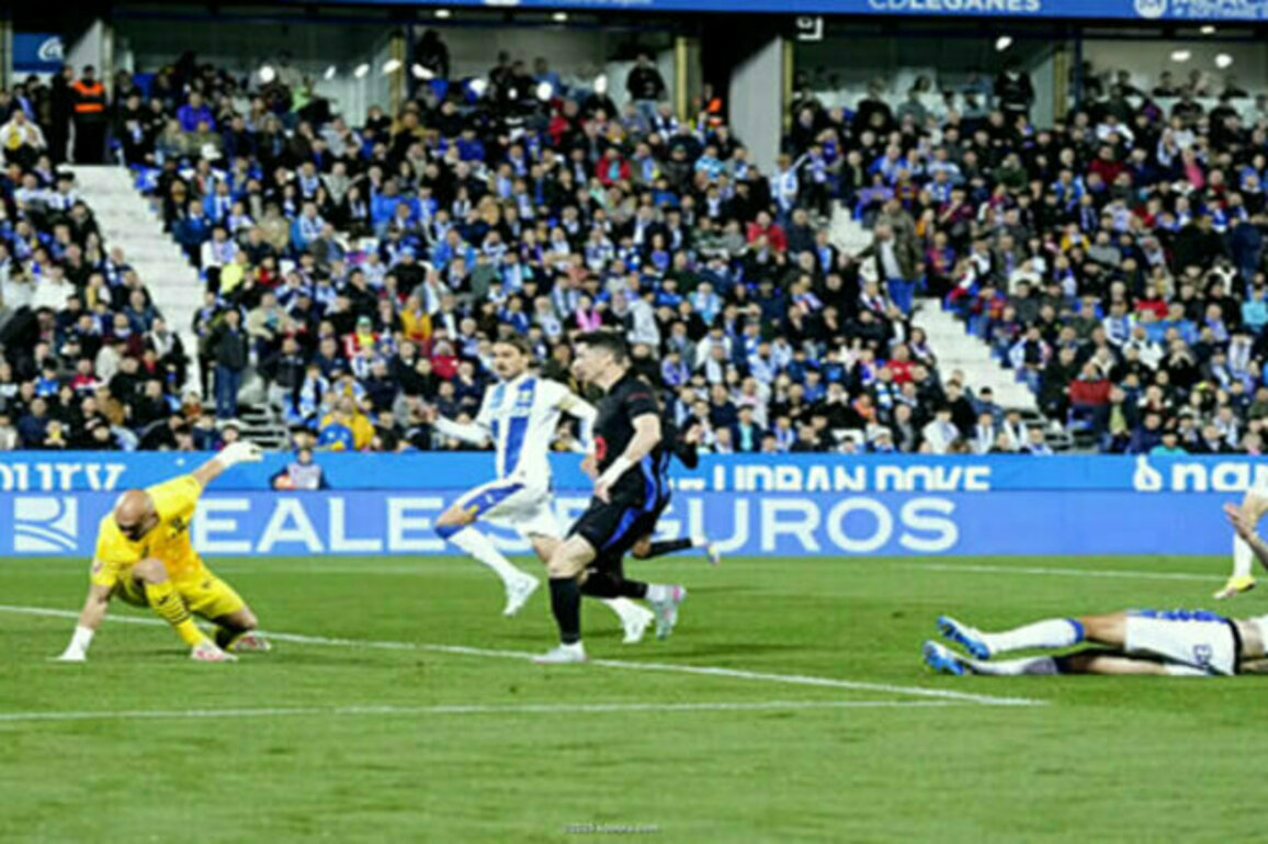 Barcelona extends lead in La Liga