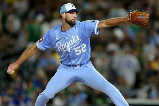 Michael Wacha blanks A's for 6 innings in Royals' win