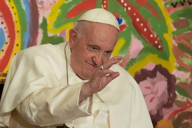 Pope Runs Fever, Skips Meetings, Vatican Says
