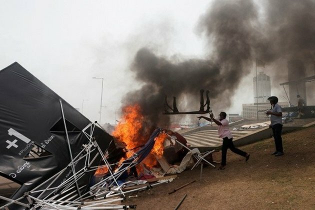 UK advises against travel to Sri Lanka amid political instability