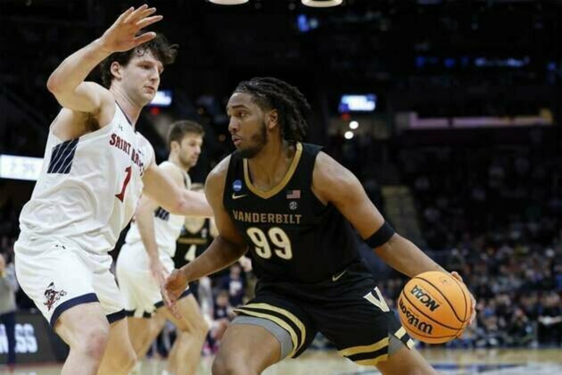 High-octane Vanderbilt opens vs. Lipscomb in Nashville clash