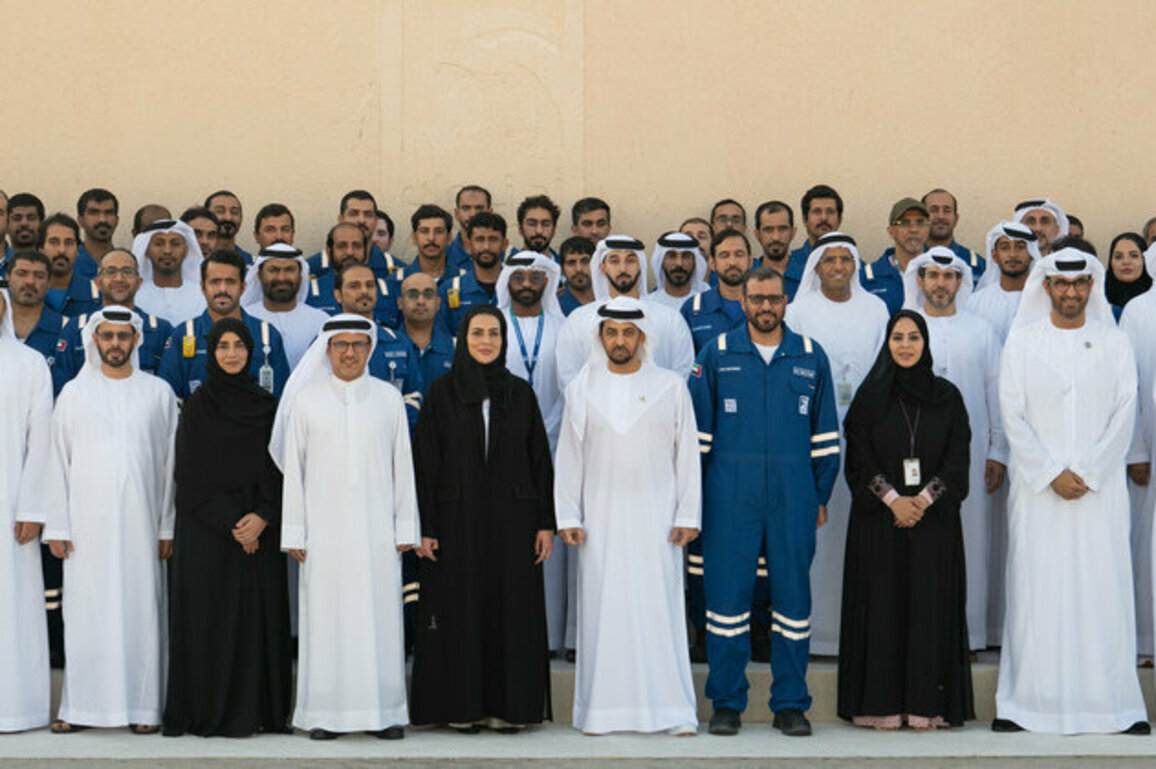 Hamdan bin Zayed visits ADNOC's strategic facilities in Jebel Dhanna