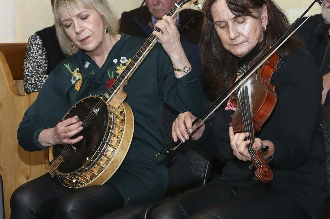 Community joins for the Sen McAloon Festival in Rosslea