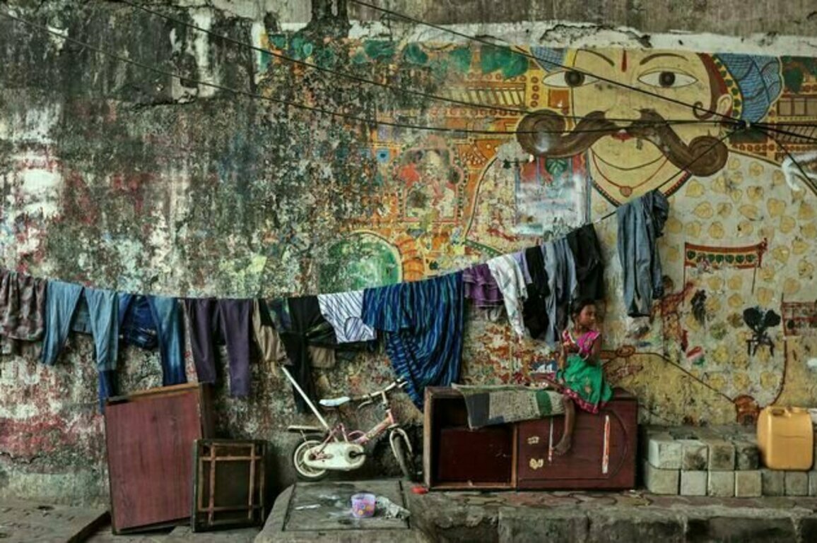 From Mumbai's 'illegal migrant workers' to Melbourne crypto traders, The Degenerates is global Australian literature