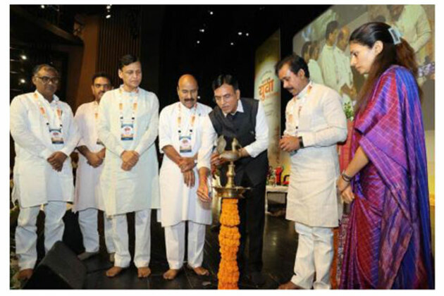 Union Minister Mansukh Mandaviya Inaugurates 'Youth Spiritual Summit' at Varanasi