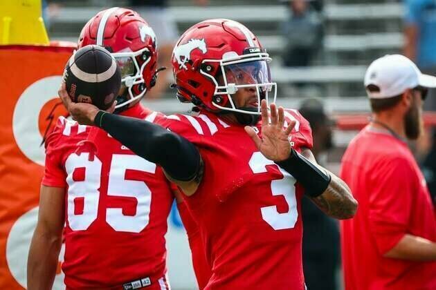 Ex-Lions star QB Vernon Adams Jr. now leading Stampeders
