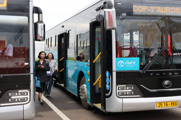 MONGOLIA-ULAN BATOR-COP17-CHINA-VEHICLE