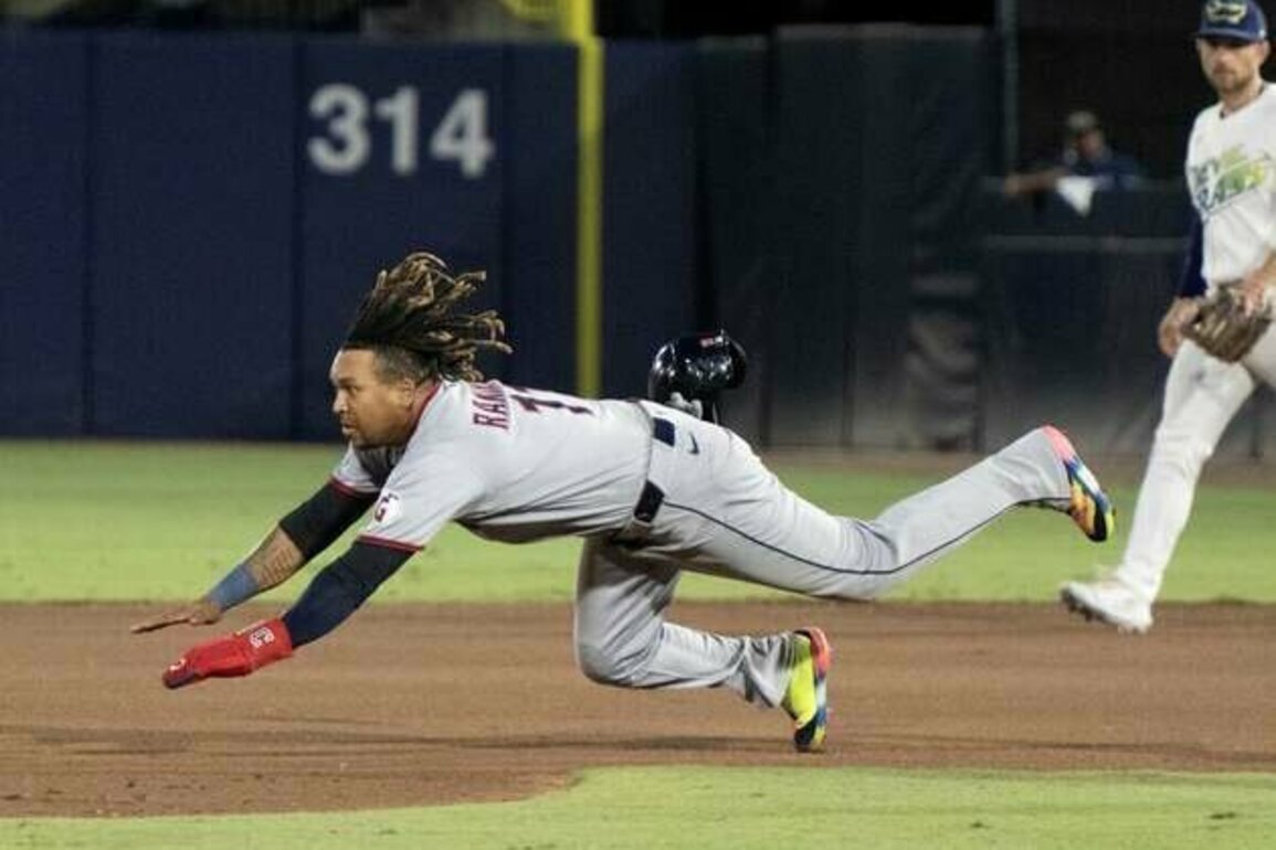 Steven Kwan's go-ahead single pushes Guardians past Rays