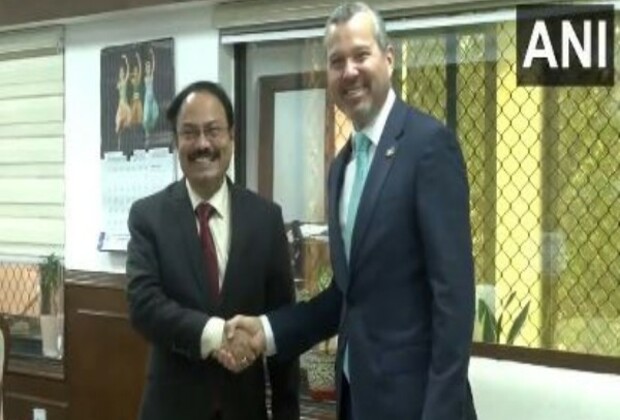 IMO Secretary-General Dominguez discusses maritime technology with MoPSW Secretary Ramachandran