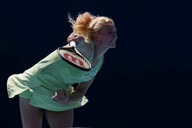 Katerina Siniakova scores early upset in Wuhan