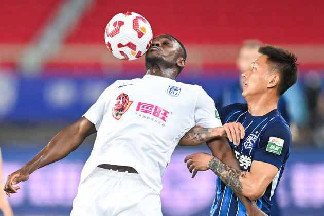 (SP)CHINA-WUHAN-FOOTBALL-CSL-WUHAN VS DALIAN (CN)