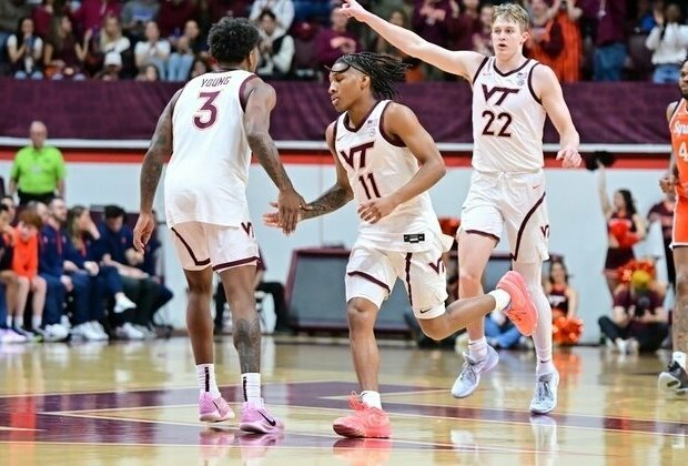 Freshman Ben Hammond guides Virginia Tech against North Carolina