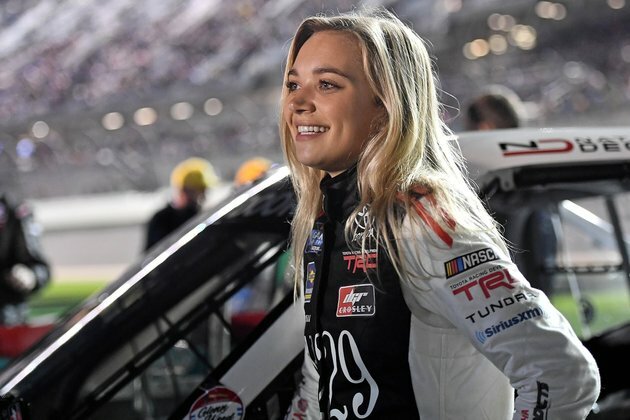 Decker scores best-ever Truck Series finish by female driver