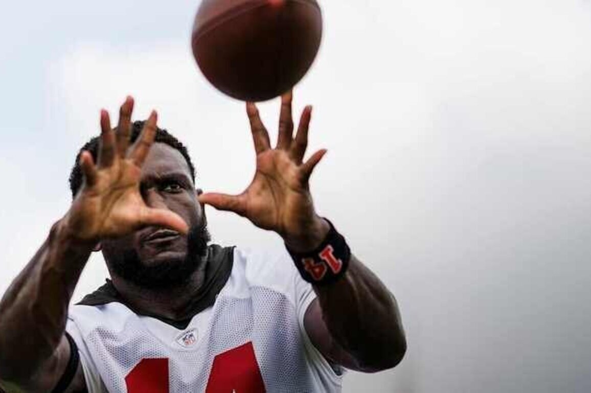 Chris Godwin Jr. Assumes Leadership Role in WR Room