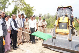 Himachal CM dedicates Rs 100 crore development projects in Dehra constituency