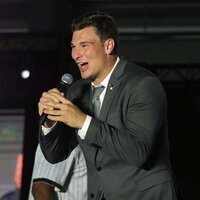Raiders' Fernando Mendoza to wear No. 15 with blessing from Tom Flores