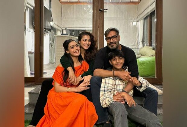 Check out this happy family picture of Kajol, Ajay Devgn