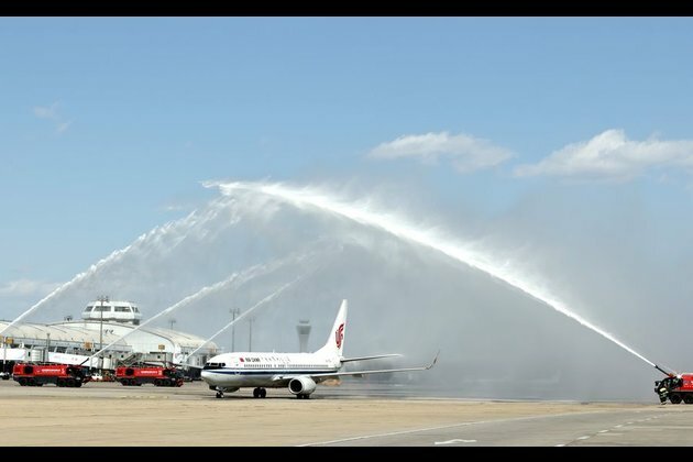 China adjusts plans for international passenger flights