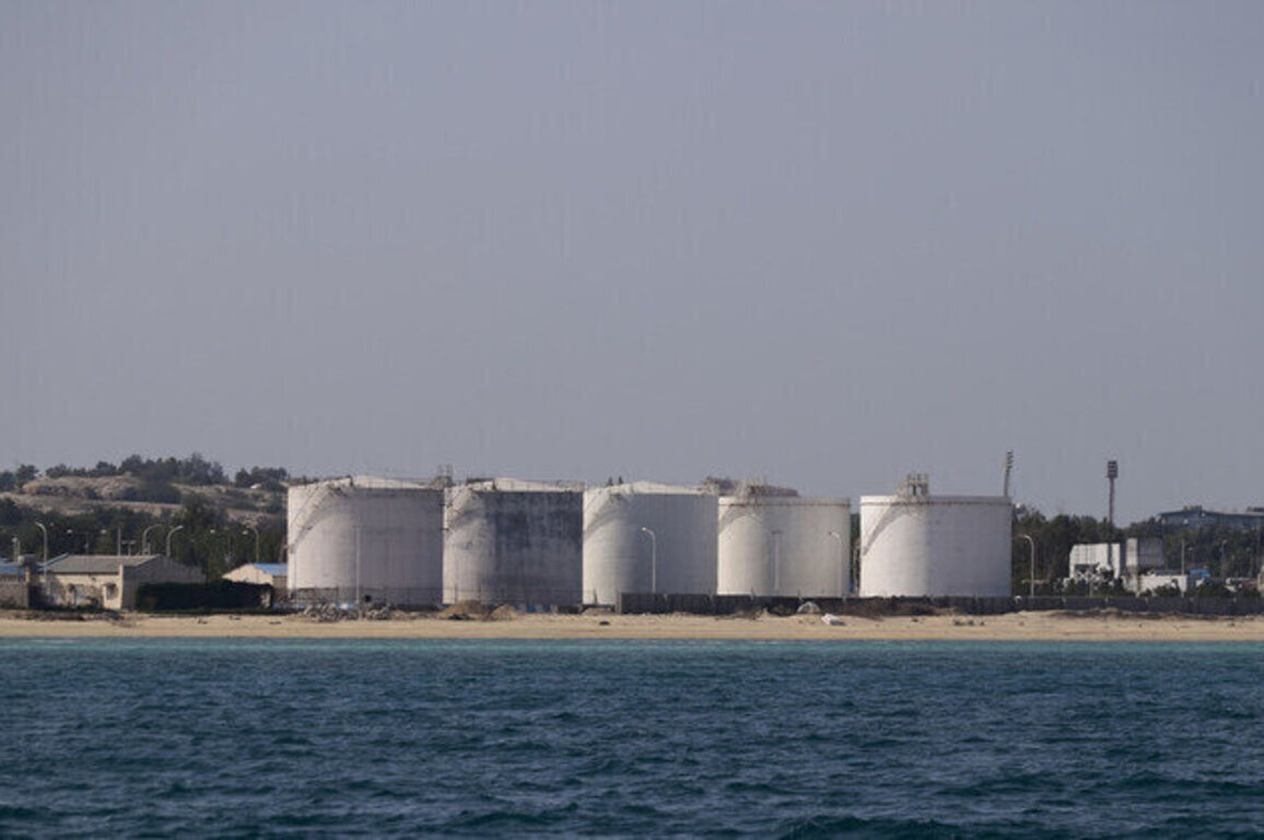 Trump eyes seizure of key Iranian oil island  Axios