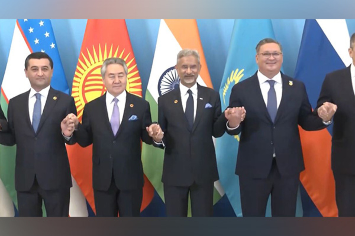 At SCO meet, Jaishankar highlights India's focus on startups, medicine, and digital tools