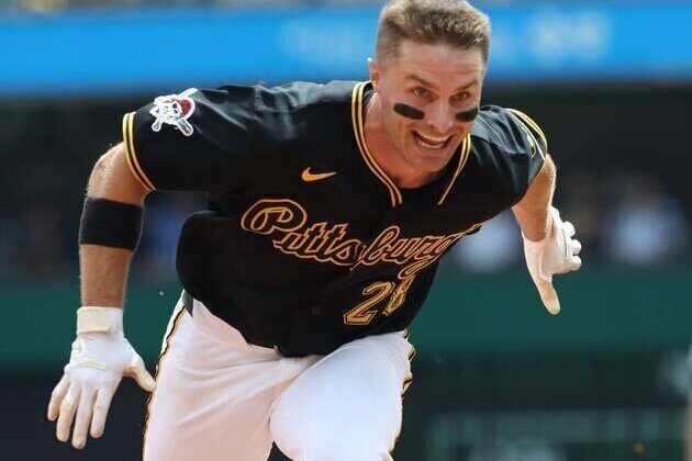Pirates explode for 10-run inning while wiping out Brewers
