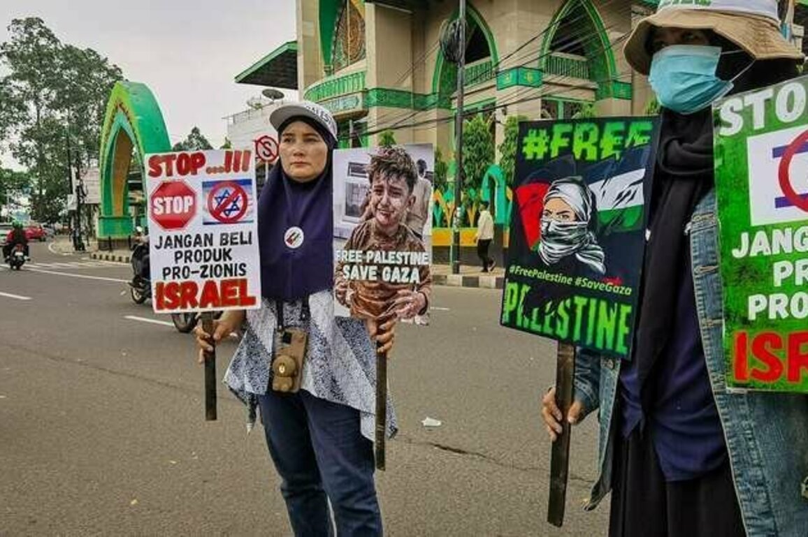 Riset: Warga non-Muslim Indonesia juga bersolidaritas memboikot produk Israel